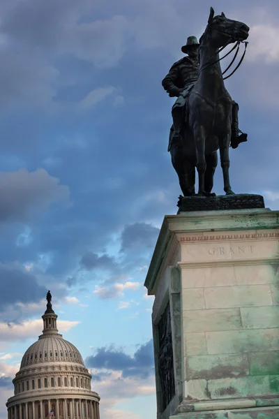 Oss bevilja staty memorial capitol hill washington dc — Stockfoto