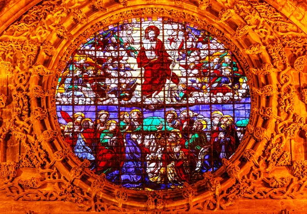 Christus Hemelvaart gebrandschilderd glas kathedraal van saint mary van de se — Stockfoto