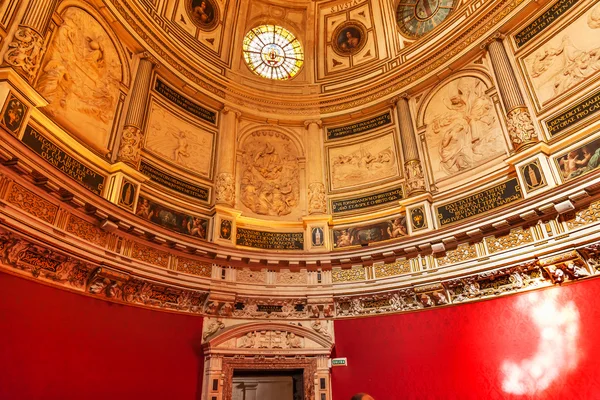 Cupola Scultura Pittura Vetrata Cattedrale di Siviglia Spagna — Foto Stock