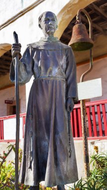 Yusuf baba serra heykel görevi santa barbara Kaliforniya
