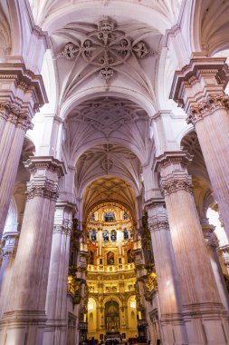 Bazilika taş sütunlar vitray vaftiz memba katedral bir