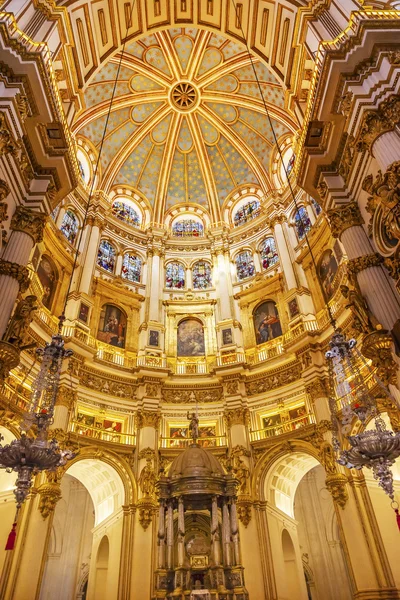 Basílica Cúpula de vidro manchado Catedral Andaluzia Granada Espanha — Fotografia de Stock