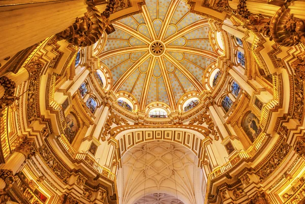 Basílica Cúpula de vidro manchado Catedral Andaluzia Granada Espanha — Fotografia de Stock