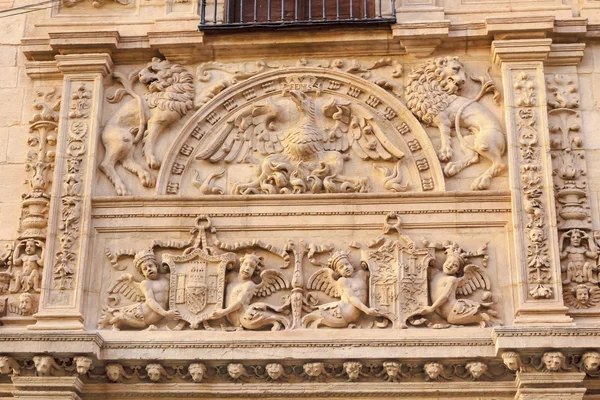 Kostel iglesia durante la eucarista věž carrera del darro alba — Stock fotografie