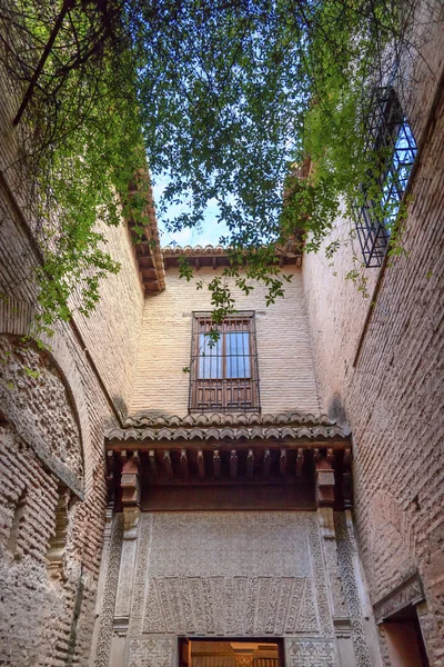Αλάμπρα τοίχο αυλή Γρανάδα Ισπανία Ανδαλουσία — Φωτογραφία Αρχείου