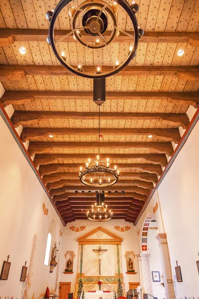 Mission san luis obispo de tolosa california ahşap tavan basi — Stok fotoğraf