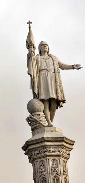 Columbus standbeeld monument plaza de Colón madrid Spanje — Stockfoto