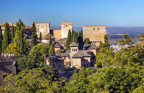 Alhambra Kirche Burg Türme Granada Andalusien Spanien — Stockfoto