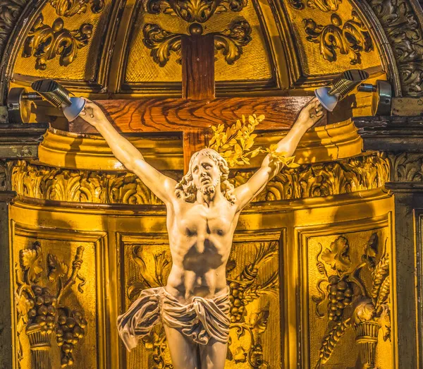 Statua Gesù Crocifisso Croce Altare Basilica Vecchia Chiesa Santa Caterina — Foto Stock