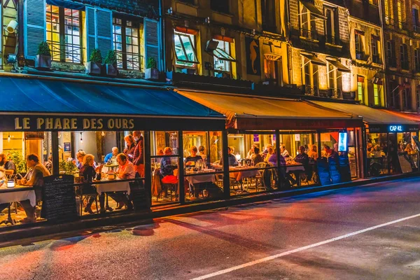 Honfluer Frankrijk Oktober 2021 Kleurrijke Nacht Restaurants Stores Street Binnenhaven — Stockfoto