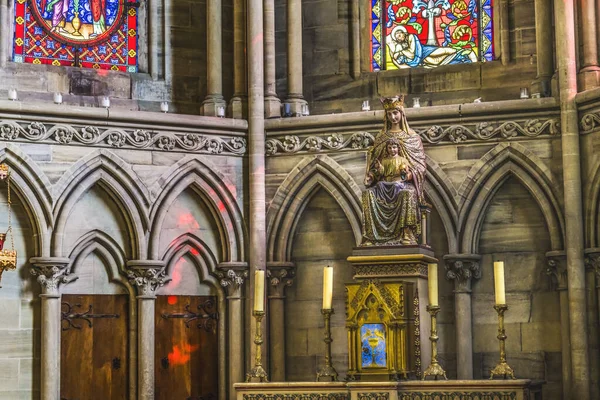 María Capilla Vidrieras Reflexión Basílica Catedral Bayeux Iglesia Nuestra Señora — Foto de Stock