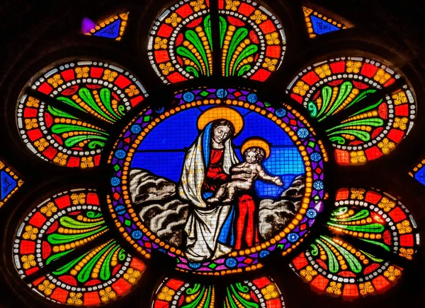 Kleurrijke Maagd Maria Baby Jezus Glas Basiliek Bayeux Kathedraal Onze — Stockfoto