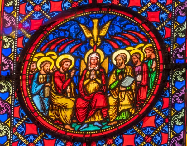 Colorful Virgin Mary Disciples Holy Spirit Stained Glass Basilica Bayeux — Stock Photo, Image