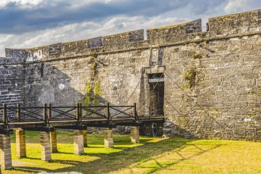 Castillo de San Marco İlk ABD Kalesi St Augustine Florida. Hisarlar 1672 'de İspanyollar tarafından inşa edildi. 1924 ABD ulusal anıtı oldu.