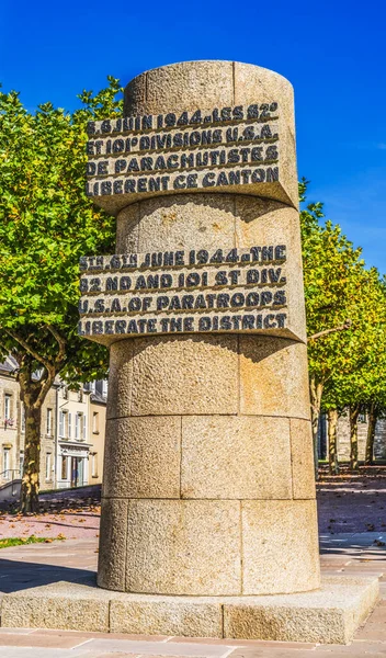 Paratrooper Monument Marie Eglise Normandie Francie Vojenská Akce Místě Den — Stock fotografie