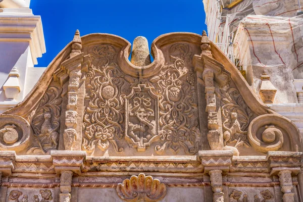 フロントミッションサン ザビエル バックカトリック教会タスコン アリゾナ1692年に再建された1700年フランスによって経営されている最高の例スペイン植民地時代の建築 — ストック写真