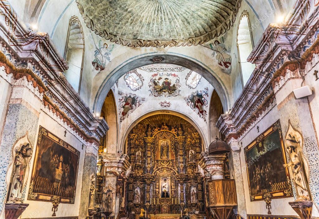 Tucson, Arizona 28 de mayo de 2021 Altar Basilica Mission San Xavier