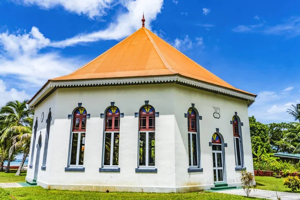 Barevný Chrám Papetoai Protestantská Církev Moorea Tahiti Francouzská Polynésie Protestanti — Stock fotografie