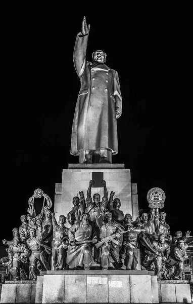 Black White Mao Statue Heroes Zhongshan Square Shenyang Liaoning Province — Stockfoto