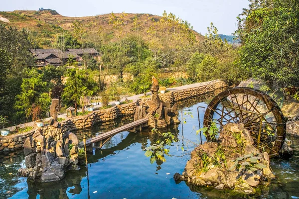 Étang Jardin Avec Roue Face Village Campagne Guizhou Chine — Photo