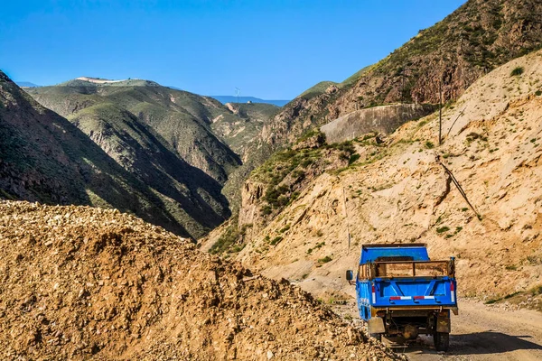 Kopalnia Metali Truck Canyon Lanzhou Gansu Prowincji Chiny — Zdjęcie stockowe