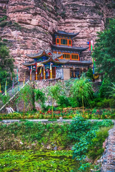 Binglin Světlý Duch Buddhistický Chrám Zahrada Květy Voda Lillies Lanzhou — Stock fotografie