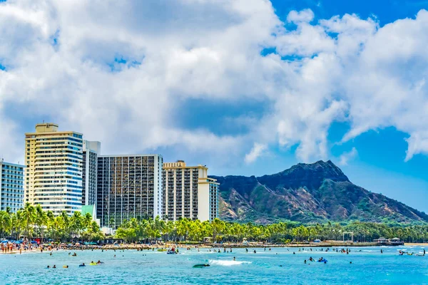 Coloré Waikiki Beach Surfers Natation Diamond Head Hôtels Honolulu Hawaii — Photo