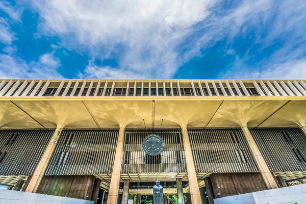 Entrada Selo Pai Damien Estátua Estado Capitólio Edifício Legislatura Honolulu — Fotografia de Stock