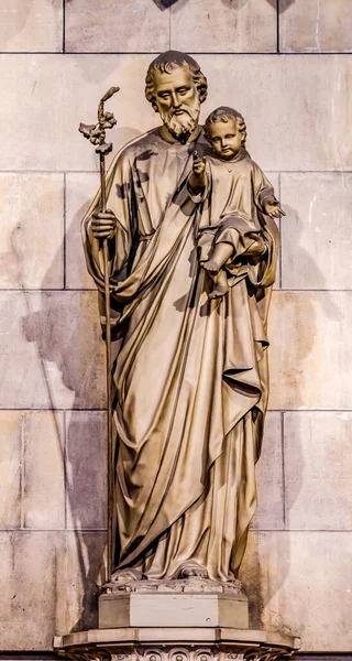Marseille Frankrijk December 2021 Sint Jozef Kind Jezus Standbeeld Kathedraal — Stockfoto