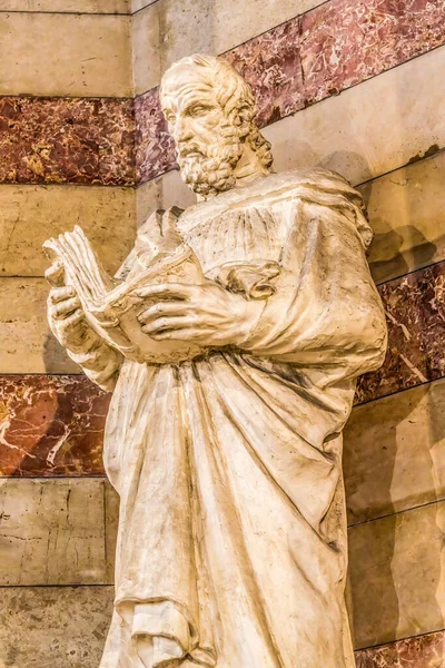 Marsella Francia Diciembre 2021 San Lucas Estatua Catedral Santa María — Foto de Stock