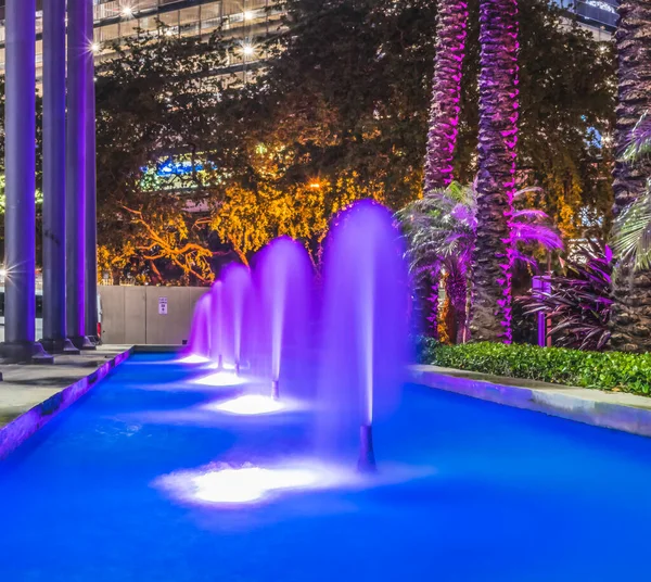Blue Fountain Night Purple Trees Downtown Miami Florida — Stock Photo, Image