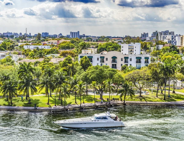 Яхт Хаус Майами Риверуолк Майами Штат Флорида — стоковое фото