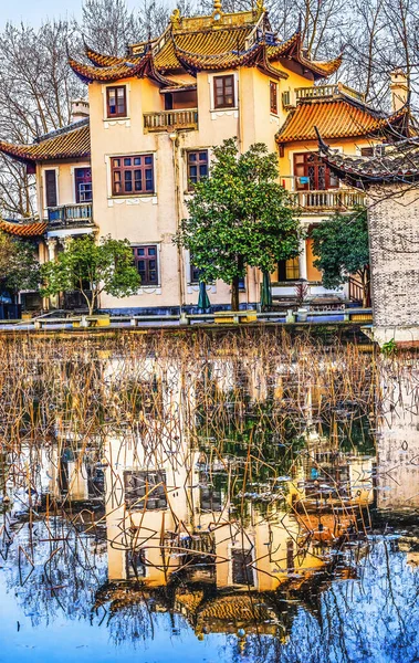 Régi Kínai Ház Tetők West Lake Hangzhou Reflection Zhejiang Kína — Stock Fotó
