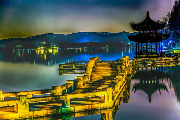 Old Chinese Pagoda Bridge Garden West Lake Hangzhou Reflection Zhejiang China .