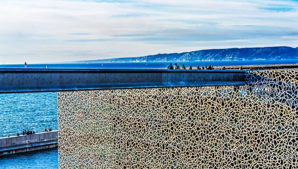 Mucem Museum Turister Hamn Segelbåtar Medelhavet Marseille Cityscape Breakwater Cote — Stockfoto