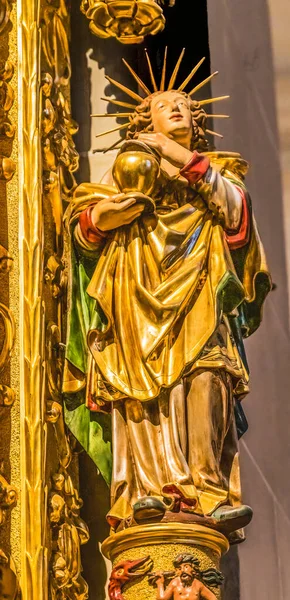 Luzern Schweiz August 2022 Bunte Engelsstatue Leodegar Leger Kirche Basilika — Stockfoto