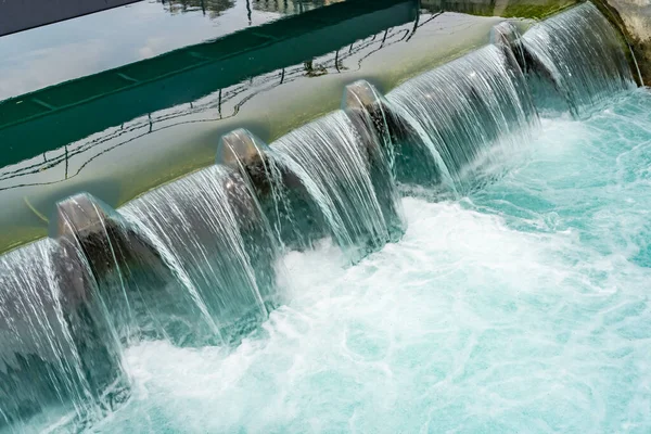 Cascata Variopinta Reuss River Inner Harbor Lucerna Svizzera — Foto Stock