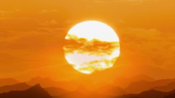 Red orange sunset over the mountains, hot weather, heat distortion — Stock Video