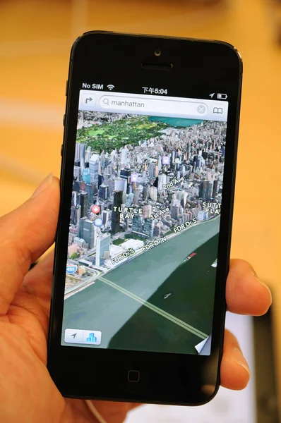 在 iphone 5 的 3d 视图地图 — 图库照片