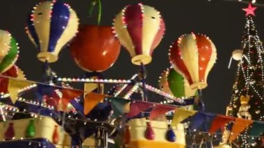 Moskova 'daki Kızıl Meydan' da Noel pazarı