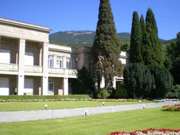 Vista delle montagne di Crimea (villaggio Nikita ) — Foto Stock