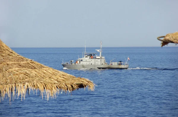 Αιγυπτιακή Ακτοφυλακή Περιπολικό Πλοίο Κοντά Στην Πόλη Του Sharm Sheikh — Φωτογραφία Αρχείου