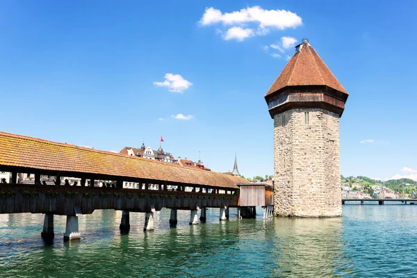 Luzern içinde ünlü ahşap chapel Köprüsü — Stok fotoğraf