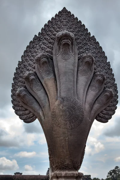 Estátua de cobra naga de Deus. — Fotografia de Stock