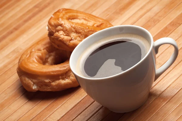 杯咖啡和甜圈 — 图库照片