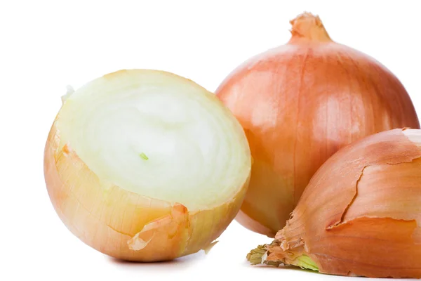 Onions cut in half isolated on a white background. — Stock Photo, Image