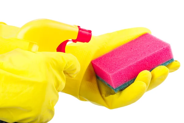 Mani che indossano guanti di gomma che tengono una spugna e puliscono la bottiglia spray — Foto Stock