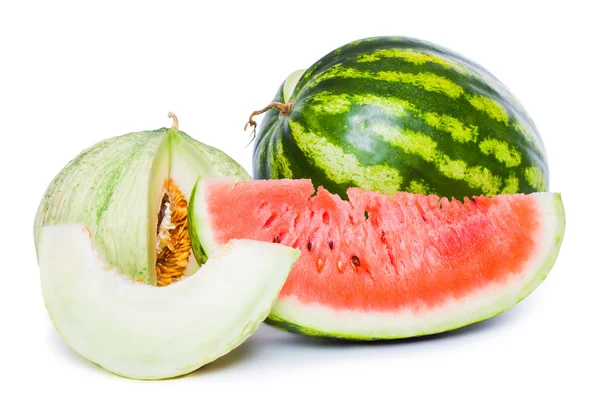 Reife, in Scheiben geschnittene Wassermelone und Melone — Stockfoto