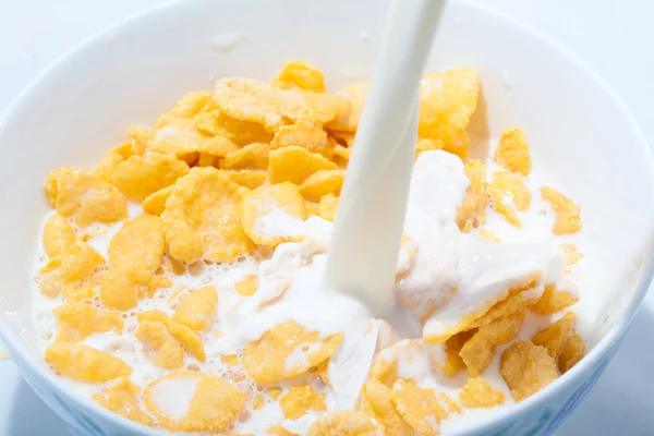 Cornflakes mit Milch — Stockfoto