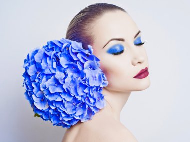 Bu güzel hanımla ortanca